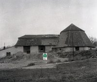 Baňa soľná – budova nad šachtou, 1966, foto: V. Ladziansky (neg. 35873)/Salt mine – building above the shaft, 1966, photo: V. Ladziansky (neg. 35873)
