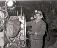 Podzemie železorudných baní, 1980-1985, autor neznámy (neg. 43289)/Underground iron ore mines, 1980-1985, author unknown (neg. 43289)