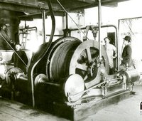 Ťažný stroj na Ludovika šachte v Kremnici, 1895, repro: I. Ladziansky (neg. 44046)/Mining machine at Ludovika shaft in Kremnica, 1895, reproduction: I. Ladziansky (neg. 44046)